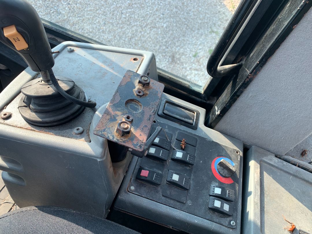 2009 CATERPILLAR 928H - Image 10